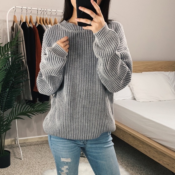 🆕 Charcoal Gray Vintage Washed Sweater - Picture 2 of 6